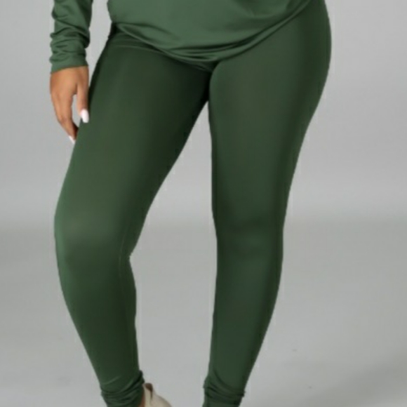 🎉Last one Two Piece Olive Green Legging Set - Picture 5 of 5
